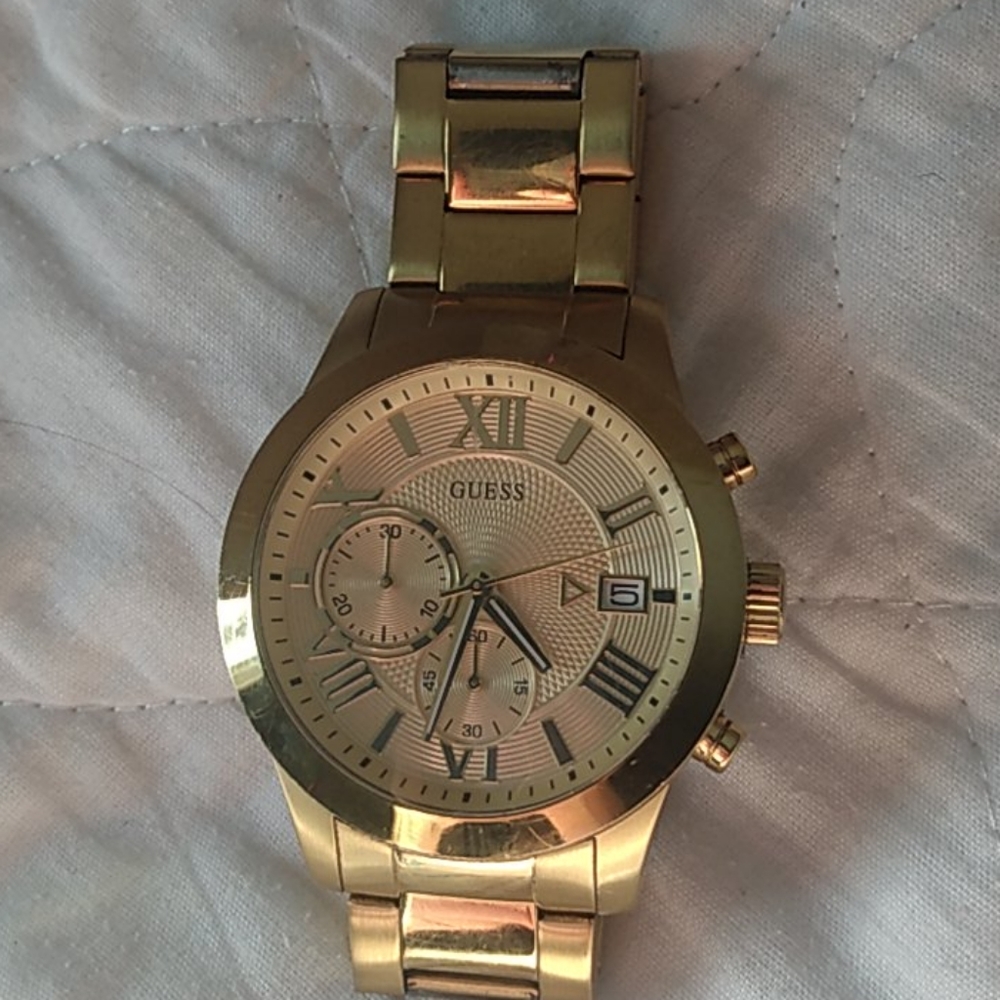 Guess gold tone stainless steel  seewatch 45mm
